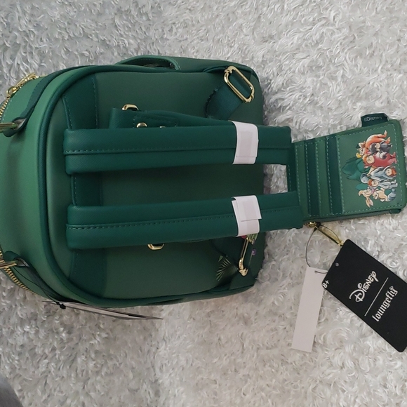 NWT Loungefly Peter Pan Captain Captain Hook mini backpack and wallet set - Picture 4 of 16